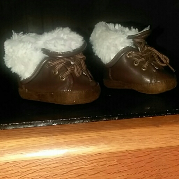 Infant boots - Picture 3 of 3